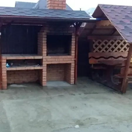 Banik Khust